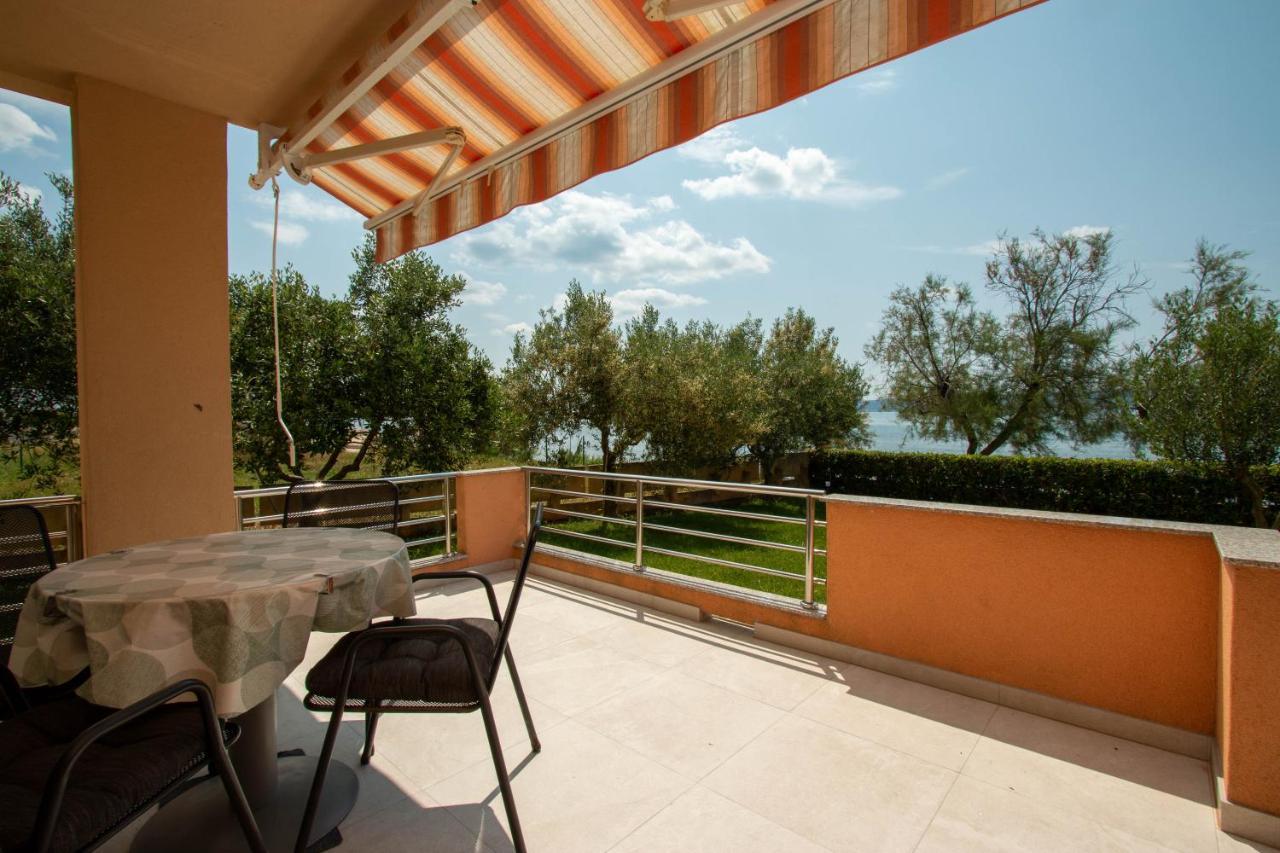 Apartments Matas Sukošan Esterno foto