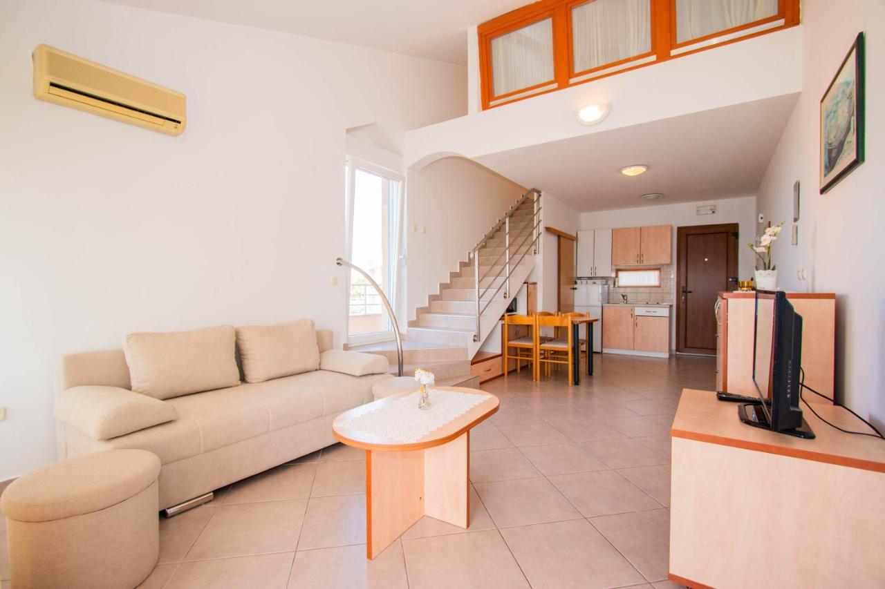 Apartments Matas Sukošan Esterno foto