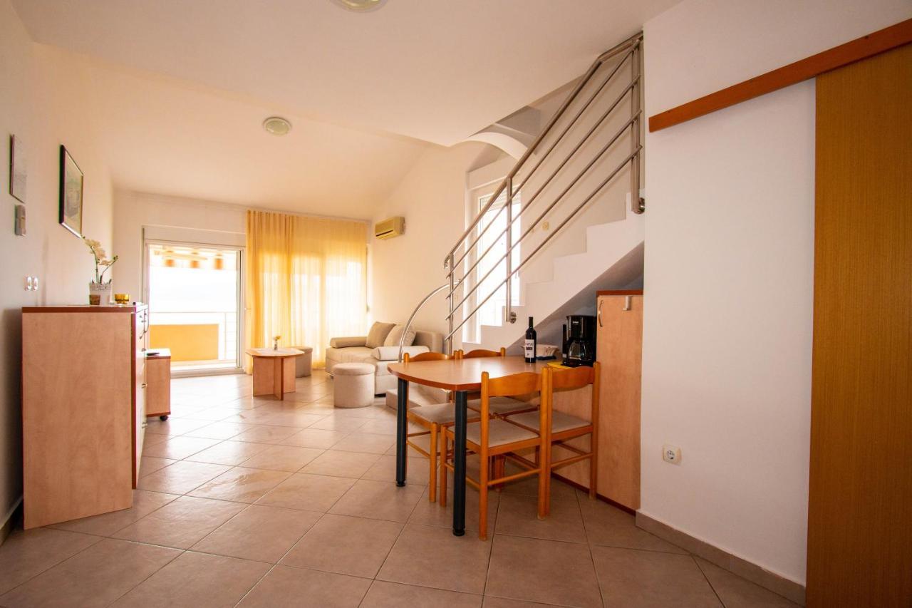 Apartments Matas Sukošan Esterno foto